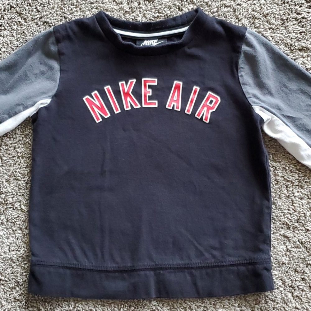 Nike long sleeve tee